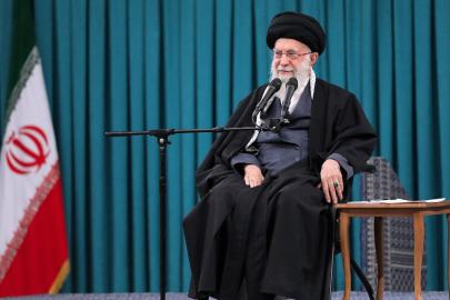 İsrail’den “Hamaney öldü” iddiası: Tahran’dan yalanlama, belirsizlik sürüyor