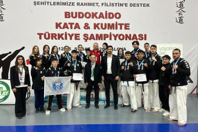 Sultangazili Sporculardan Altın Başarı!