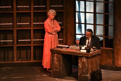 Bornova’da tiyatroya alkış