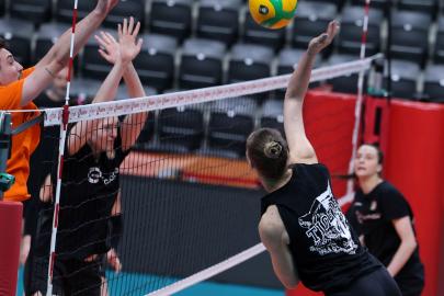 Eczacıbaşı Dynavit, yarı final ilk maçına çıkıyor