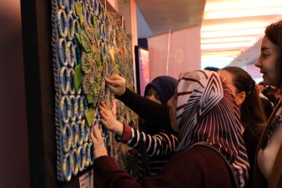 Parmaklarıyla beynin görme merkezini kullanmayı başardı…