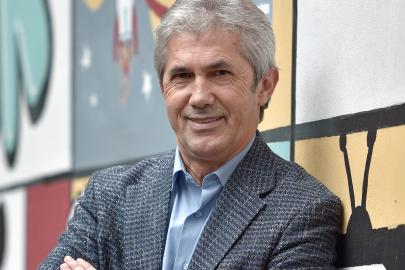 Prof. Dr. Süleyman İrvan: “Savaşın ilk kurbanı daima gerçeklerdir!”