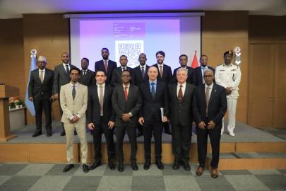 Somali’de ilk uluslararası balıkçılık lisansı bir Türk gemisine verildi