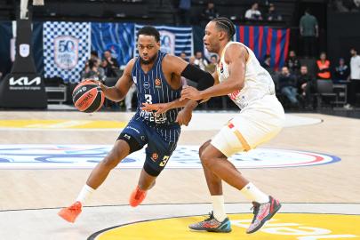 Anadolu Efes, Partizan mesaisinde