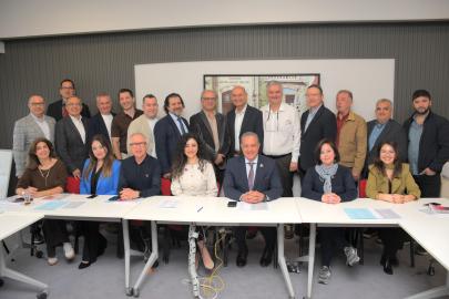 İzmir Dişhekimleri Odası'nda Ersin Atinel Güven Tazeledi