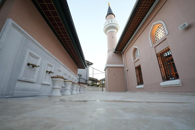 4 Asırlık Kandilli Camii Bayramda Yeniden İbadete Açıldı