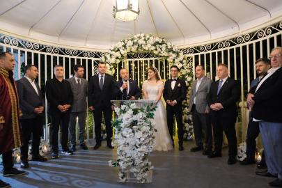 Kübra Çağlayan ile Gökhan Ünlen Dünya Evine Girdi